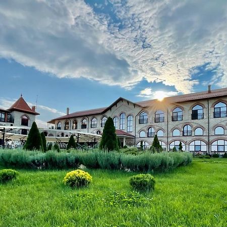Hotel Старый Бастион Bender Exteriér fotografie
